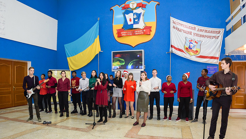 La visperas navideñas llenan a la ZSMU de un espíritu navideño