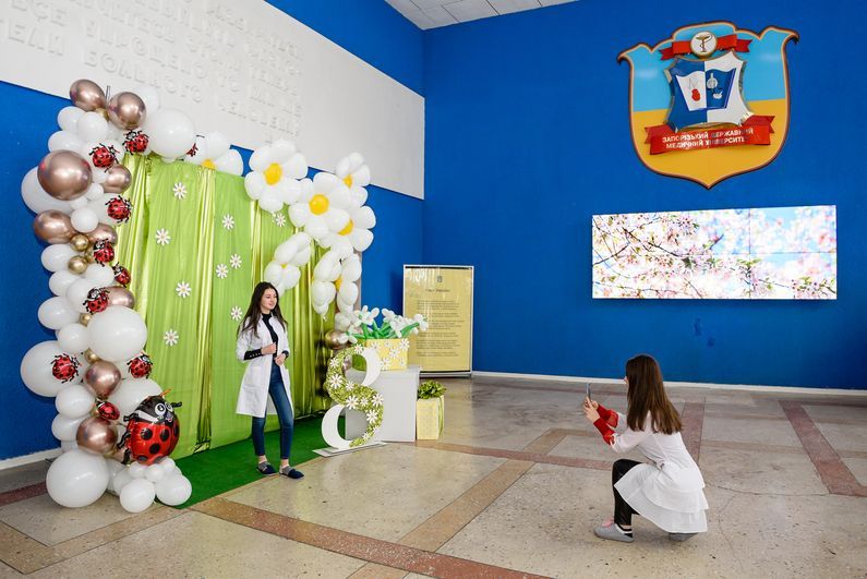 ¡La primavera está en la universidad!